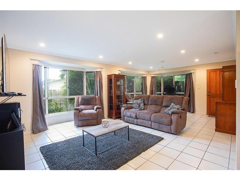 19 Kinghorn Street, Eimeo QLD 4740