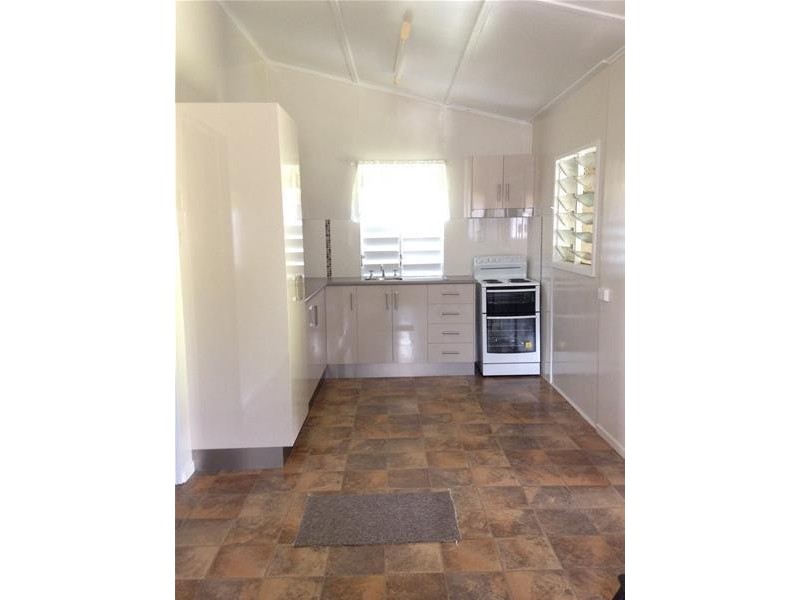 12 Langdon Street, Sarina QLD 4737