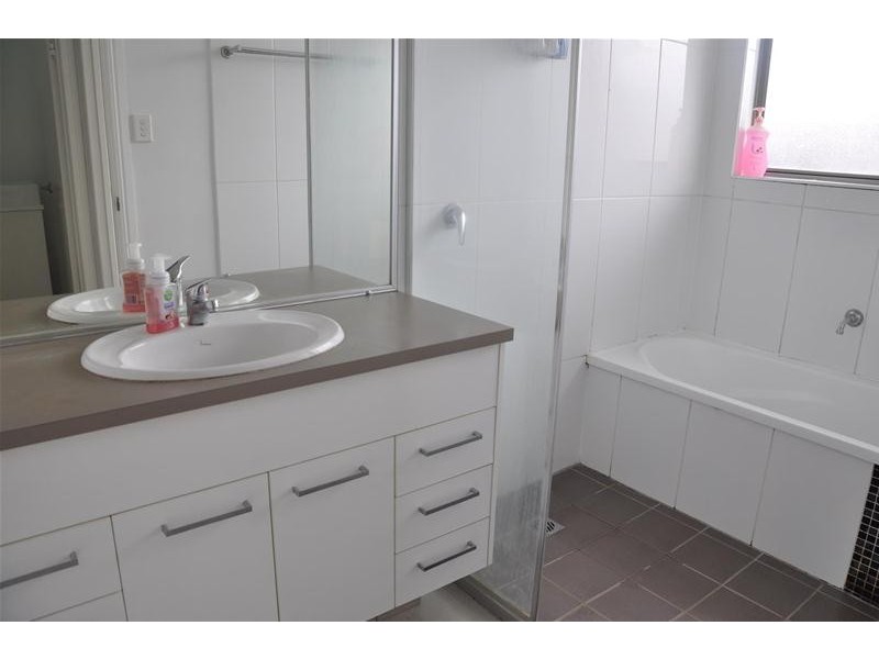 26 Lawrence Street, Walkerston QLD 4751