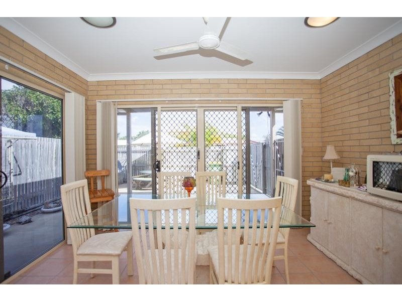 1/43 Owen Jenkins Drive, Sarina Beach QLD 4737