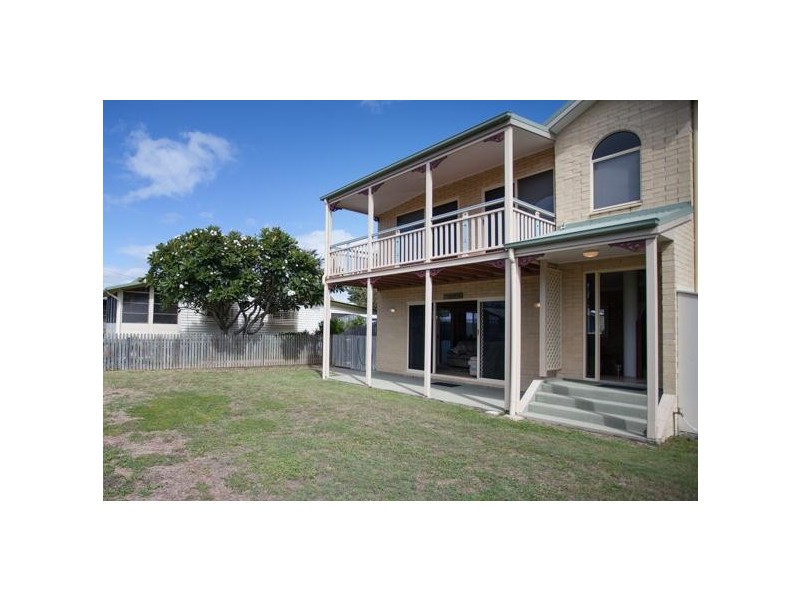 1/43 Owen Jenkins Drive, Sarina Beach QLD 4737