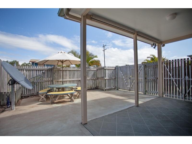 1/43 Owen Jenkins Drive, Sarina Beach QLD 4737