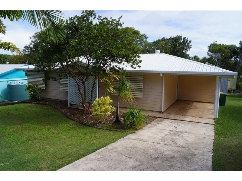 42 Cooper Avenue, Campwin Beach QLD 4737