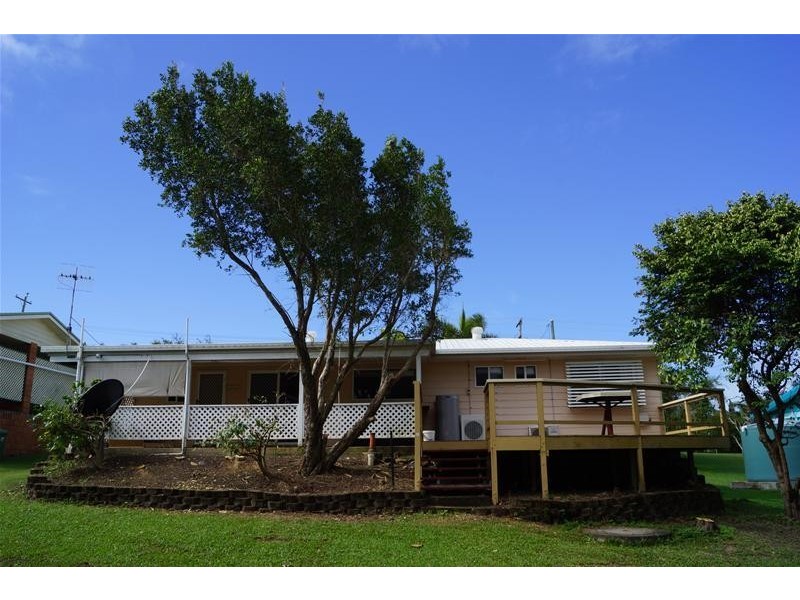 42 Cooper Avenue, Campwin Beach QLD 4737