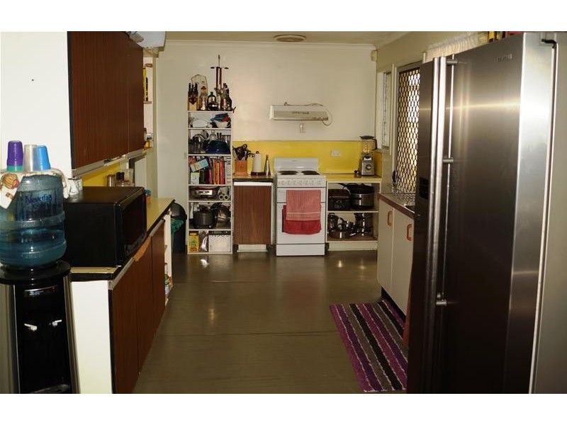 34 Kathleen Street, Sarina QLD 4737