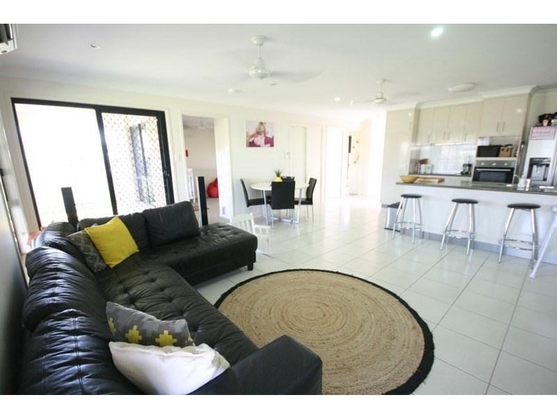 17 Pacific Avenue, Sarina QLD 4737