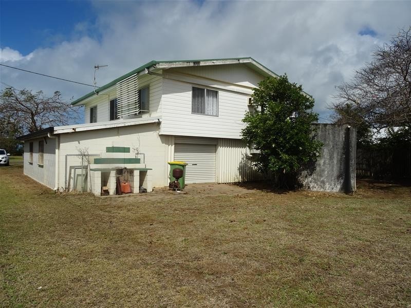 74 The Esplanade, Grasstree Beach QLD 4740