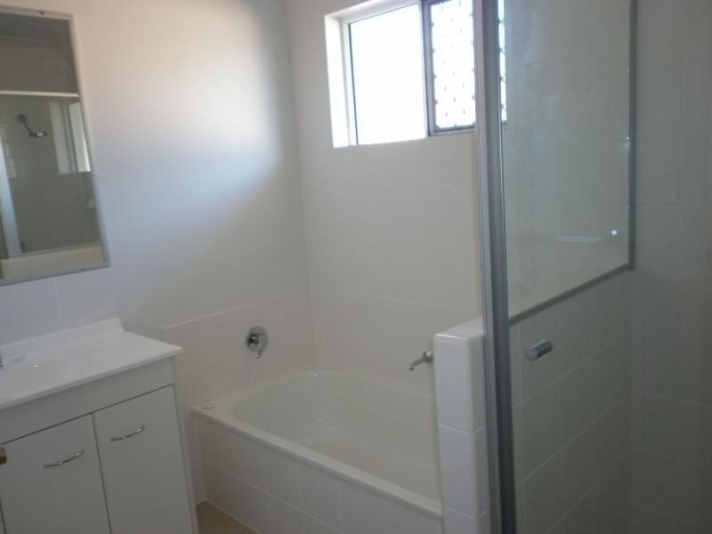 16 Helmsman Drive, Bucasia QLD 4750