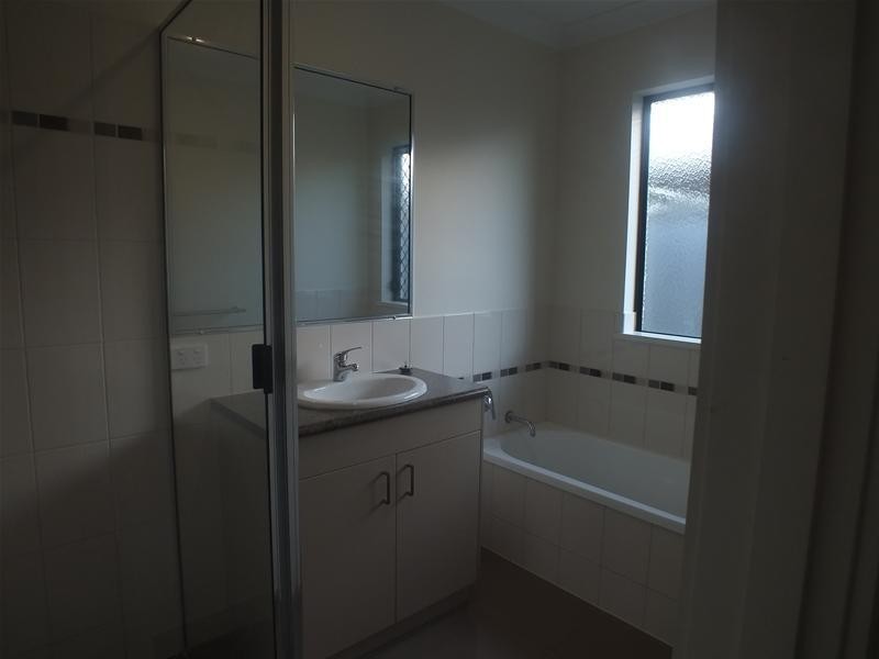 12 Pacific Avenue, Sarina QLD 4737