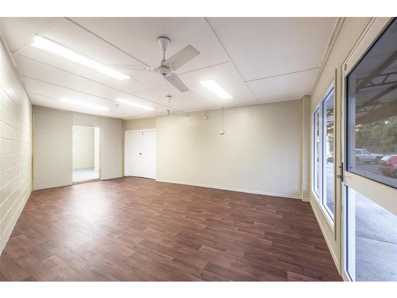 13 Anzac Parade, Finch Hatton QLD 4756