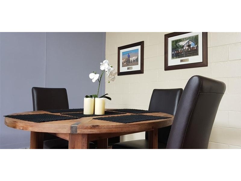 13 Anzac Parade, Finch Hatton QLD 4756