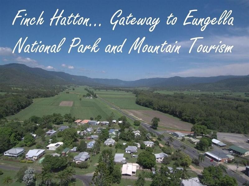 13 Anzac Parade, Finch Hatton QLD 4756