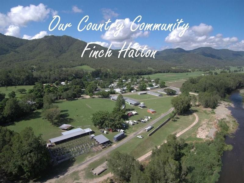 13 Anzac Parade, Finch Hatton QLD 4756