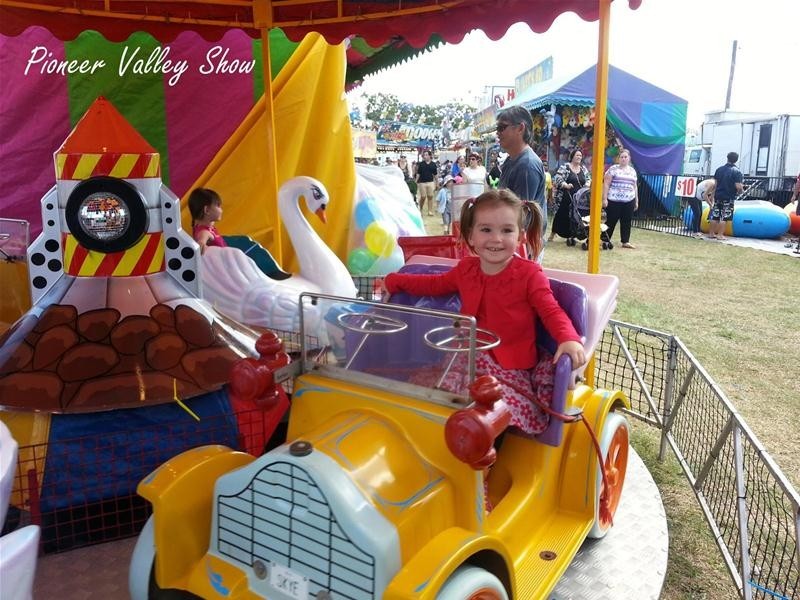 13 Anzac Parade, Finch Hatton QLD 4756