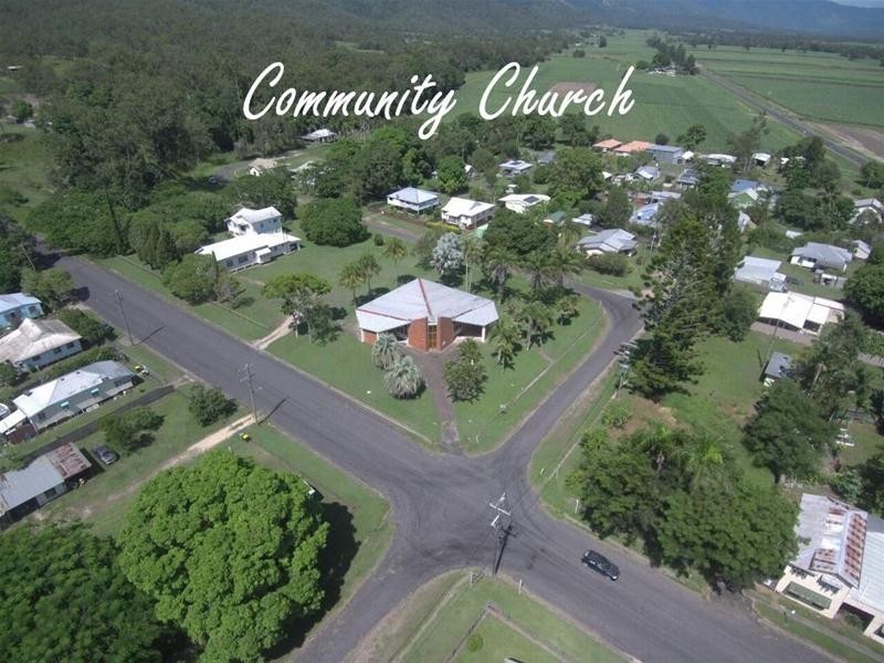 13 Anzac Parade, Finch Hatton QLD 4756