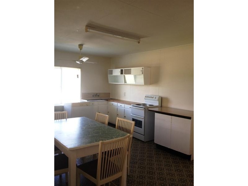 121 Zelma Street, Grasstree Beach QLD 4740