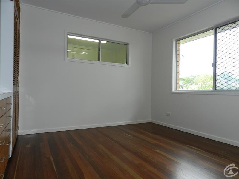 32 The Esplanade, Grasstree Beach QLD 4740