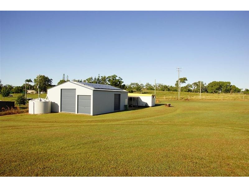 82 Finato Road, Sarina Beach QLD 4737