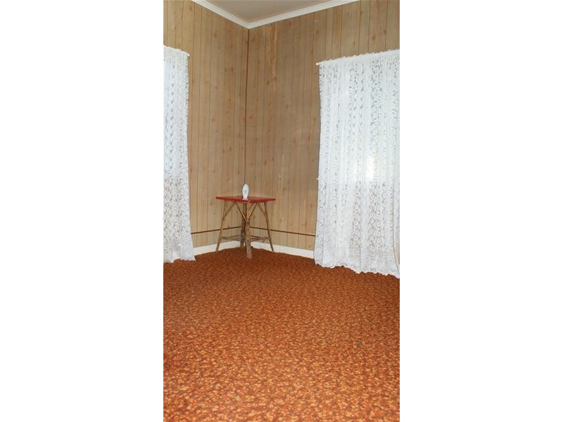 22 Atherton Street, Sarina QLD 4737