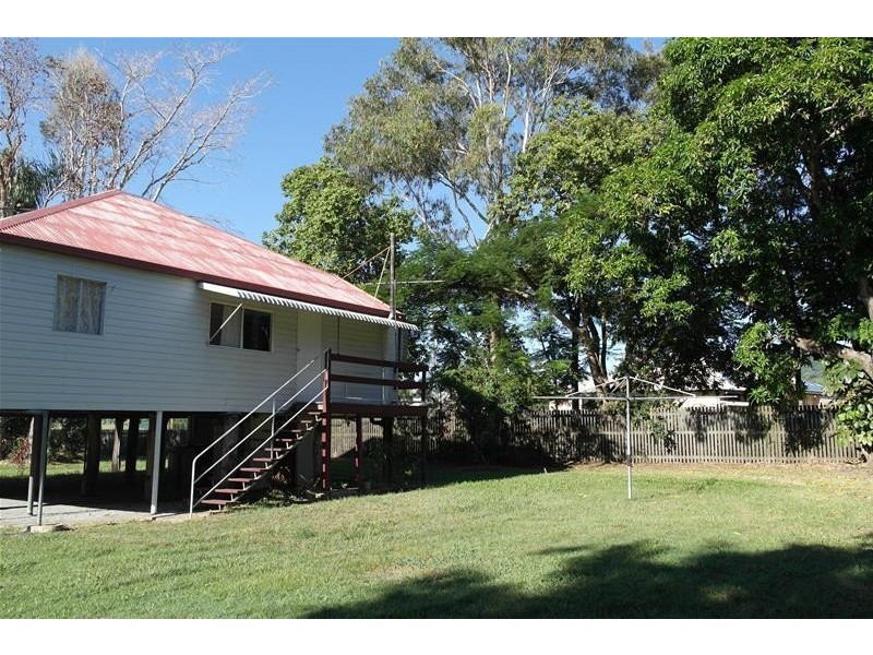 6 Anzac Street, Sarina QLD 4737