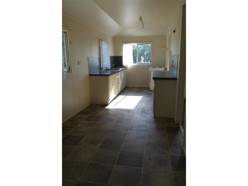 6 Anzac Street, Sarina QLD 4737