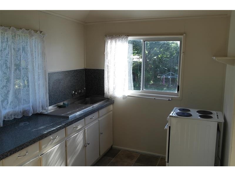 6 Anzac Street, Sarina QLD 4737