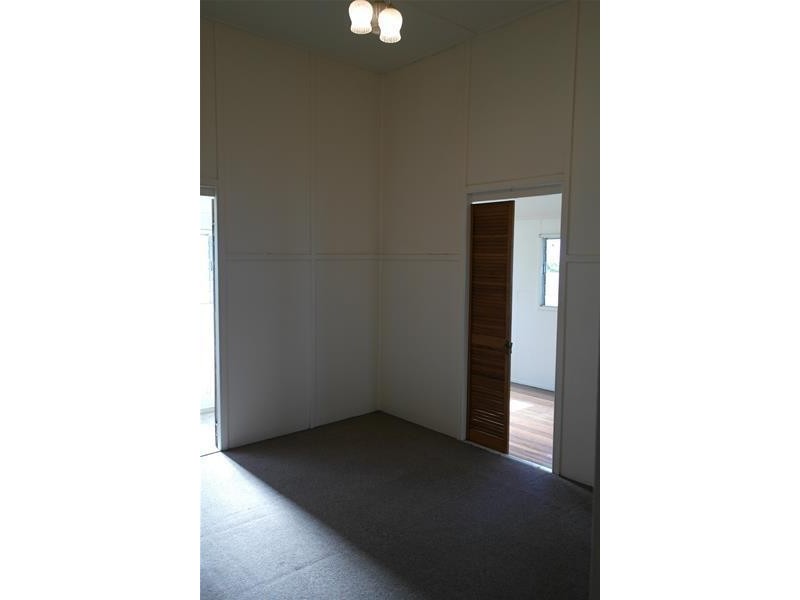 6 Anzac Street, Sarina QLD 4737