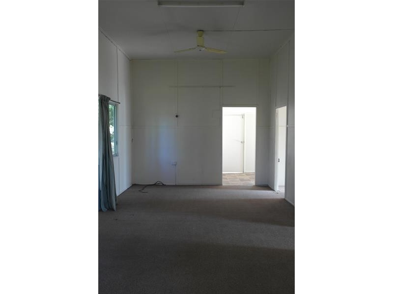 6 Anzac Street, Sarina QLD 4737