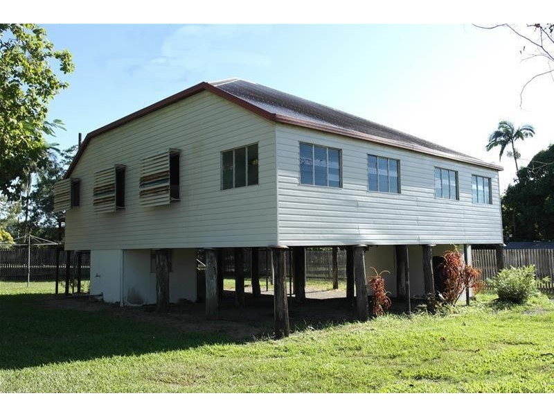 6 Anzac Street, Sarina QLD 4737