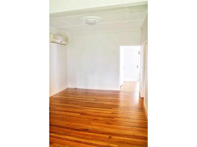 6 Jackson Street, Sarina QLD 4737