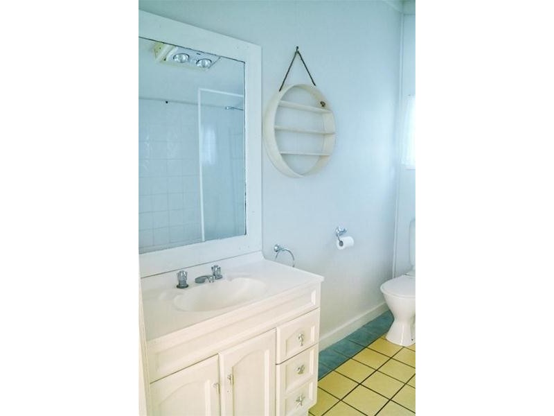 6 Jackson Street, Sarina QLD 4737