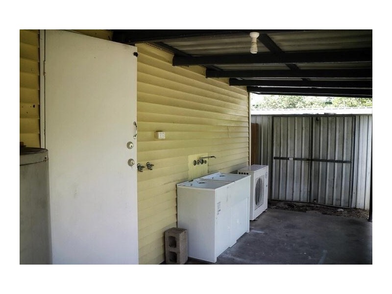 6 Jackson Street, Sarina QLD 4737