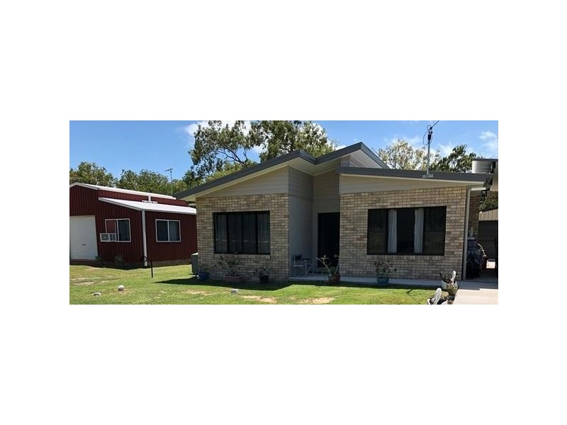 80 Colonial Drive, Clairview QLD 4741