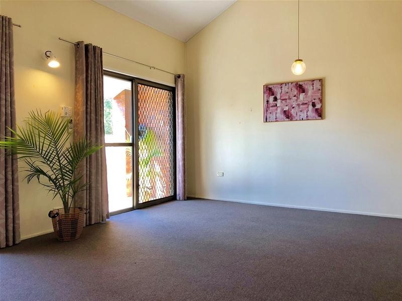 2/4 Baur Street, North Mackay QLD 4740