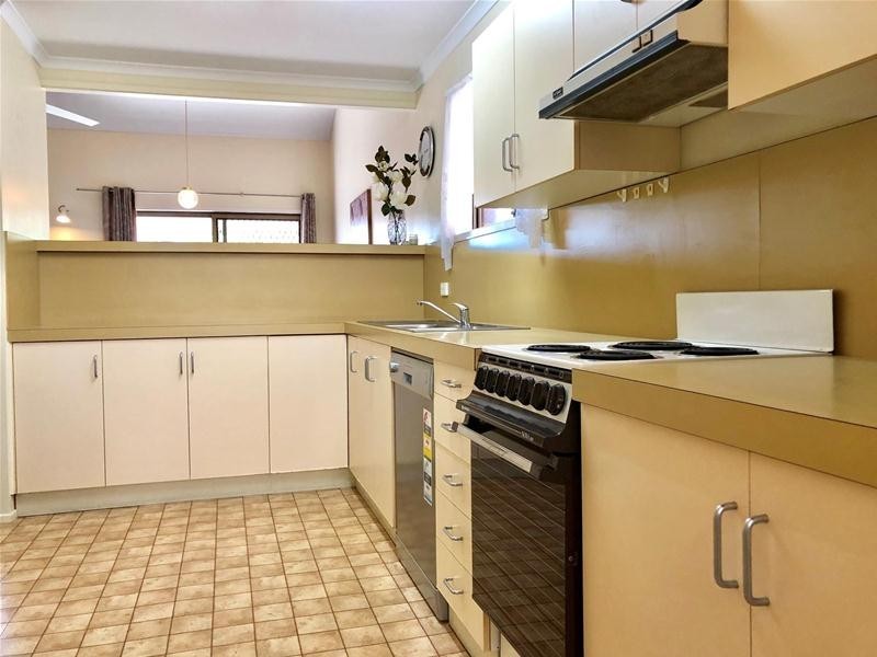 2/4 Baur Street, North Mackay QLD 4740