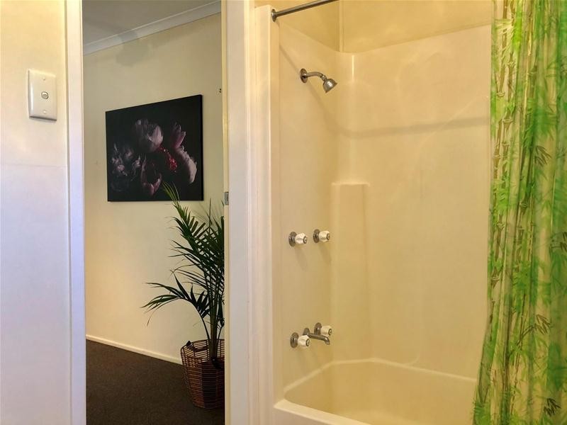 2/4 Baur Street, North Mackay QLD 4740