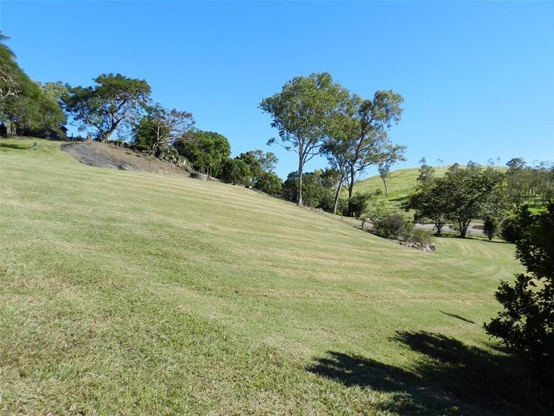 723 Grasstree Road, Grasstree Beach QLD 4740