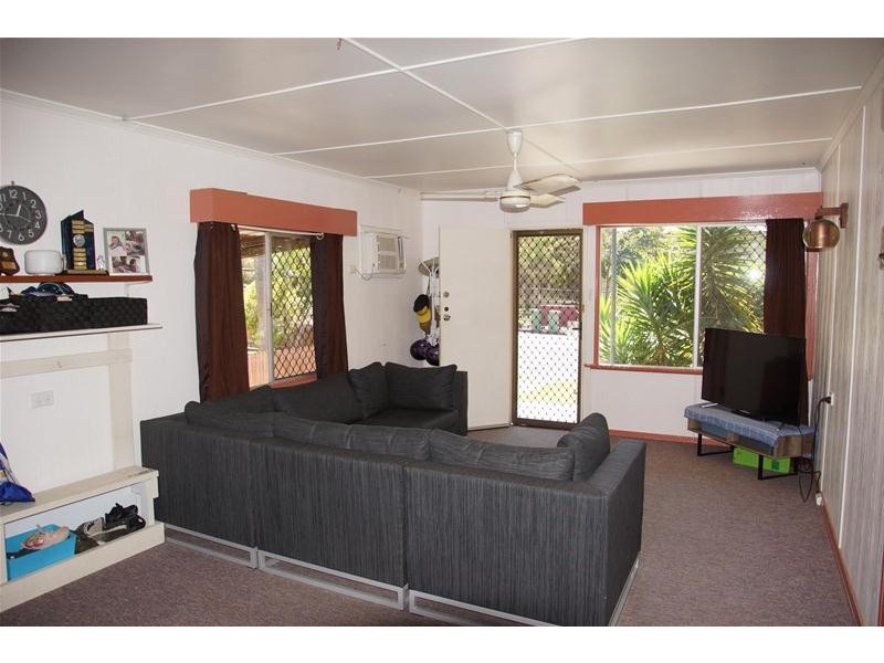 23 Anzac Street, Sarina QLD 4737