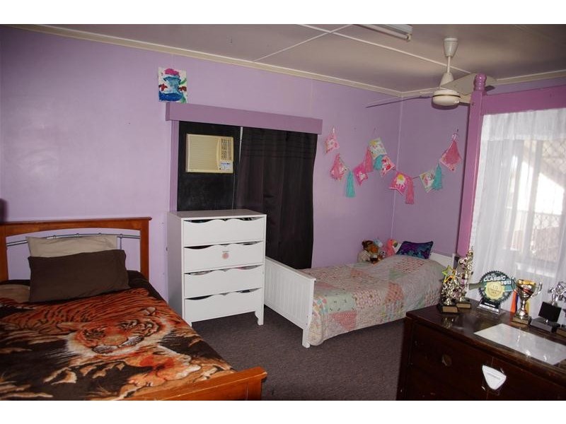 23 Anzac Street, Sarina QLD 4737