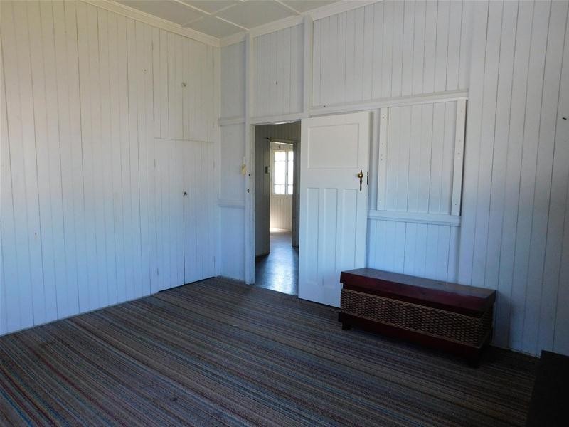 6 Breen Street, Sarina QLD 4737