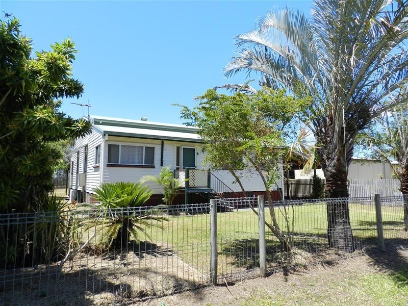 6 Swan Street, Armstrong Beach QLD 4737