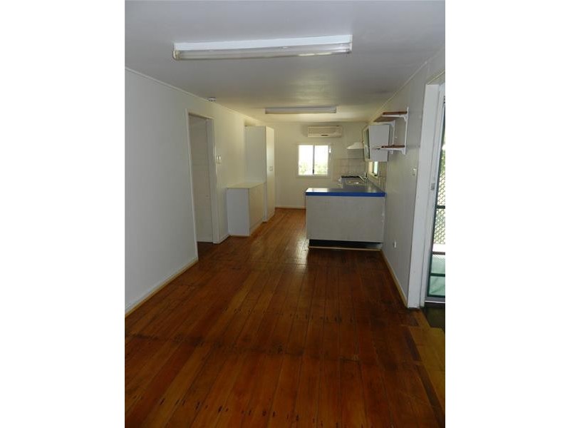 6 Swan Street, Armstrong Beach QLD 4737