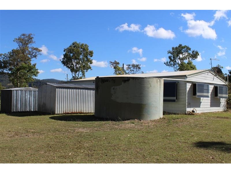 5 Lawrie Road, Sarina Range QLD 4737