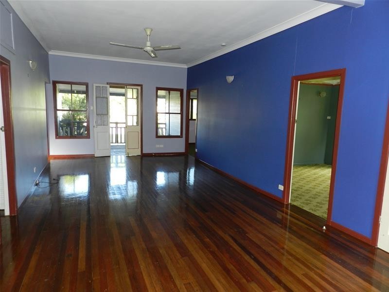 1 Innes Street, Sarina QLD 4737