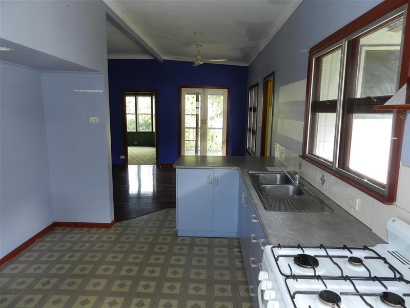 1 Innes Street, Sarina QLD 4737