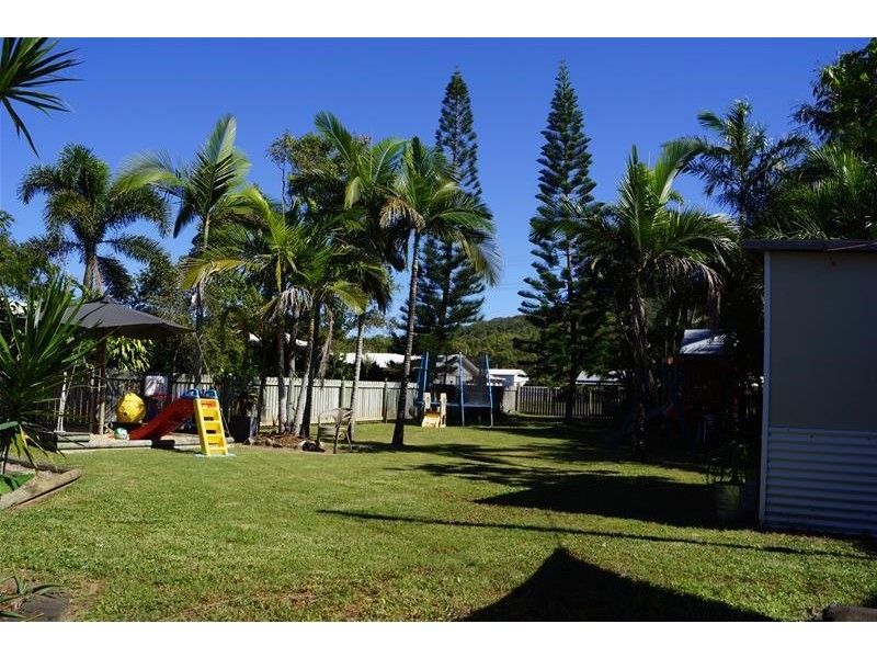 39 Zelma Street, Grasstree Beach QLD 4740