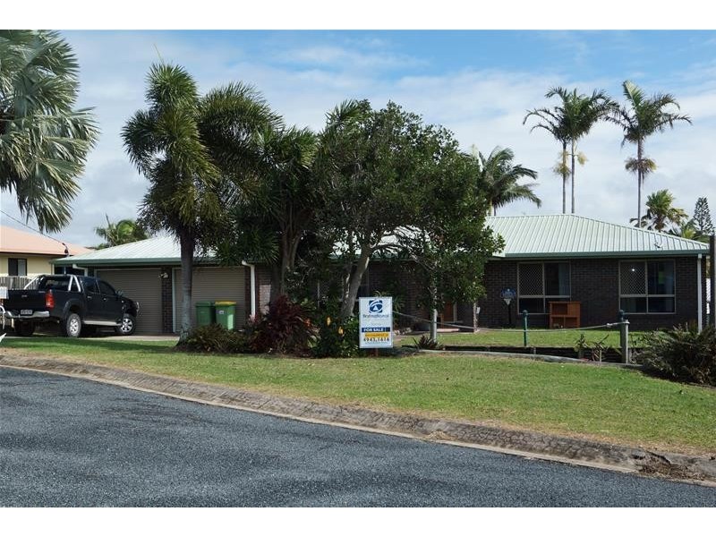 24 Hackett Court, Campwin Beach QLD 4737