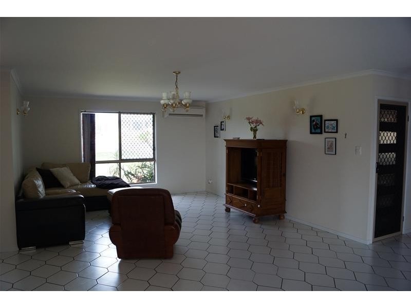 24 Hackett Court, Campwin Beach QLD 4737