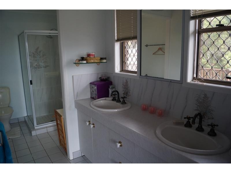 24 Hackett Court, Campwin Beach QLD 4737