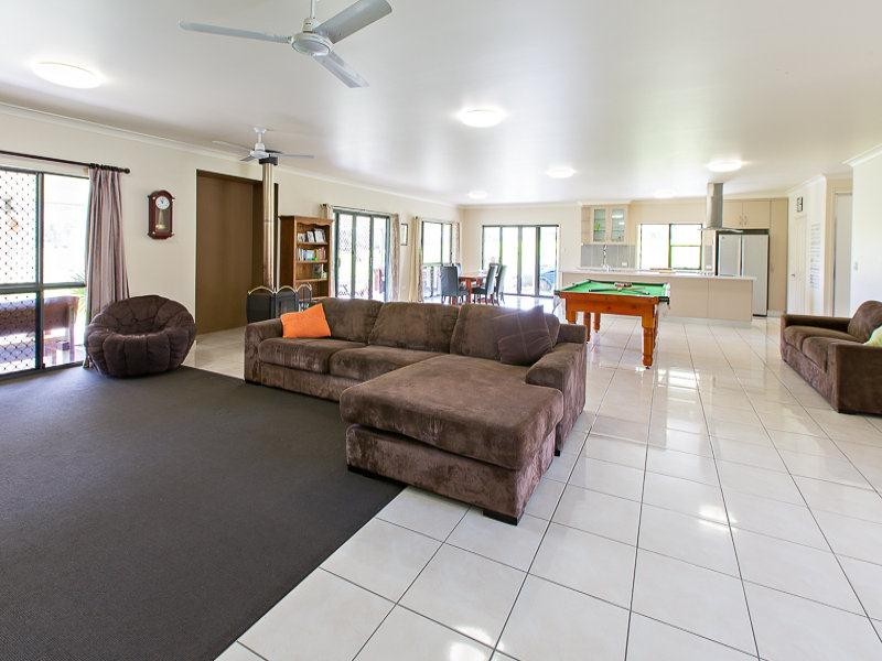 9 Lawries Road, Sarina QLD 4737